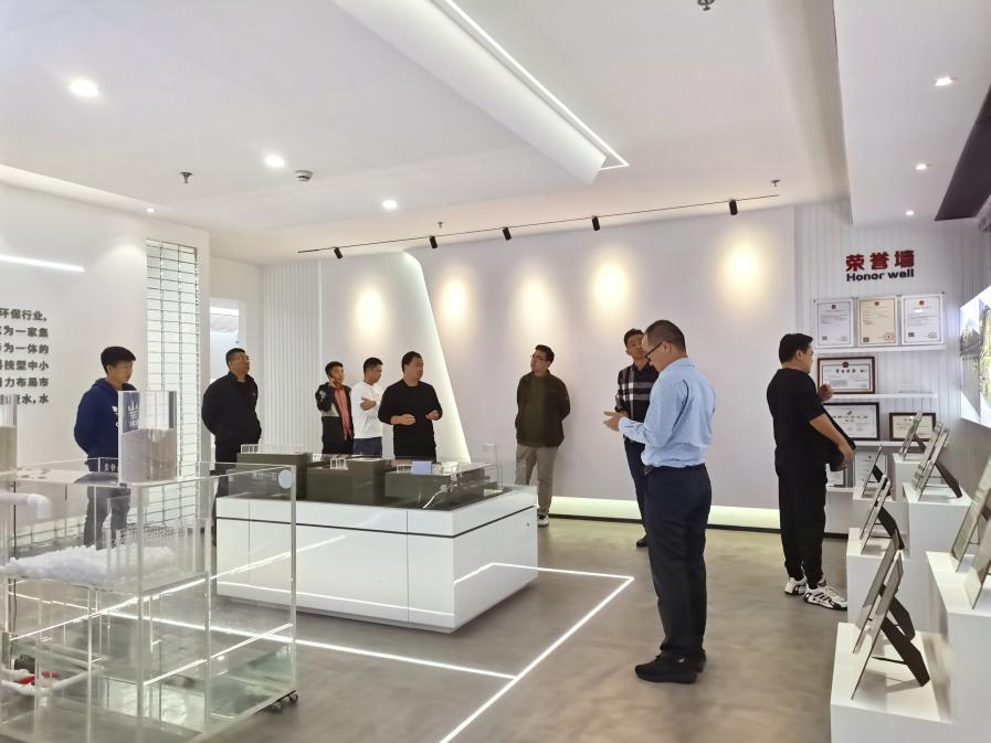 中電建（jiàn）各局領（lǐng）導蒞臨正一水務公司調研指導